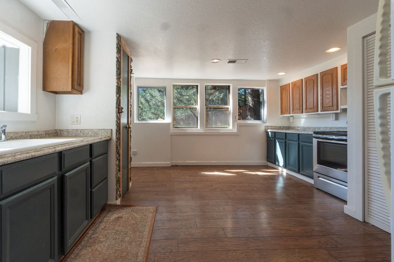 1021 W South Ave - Photo 7 of 22