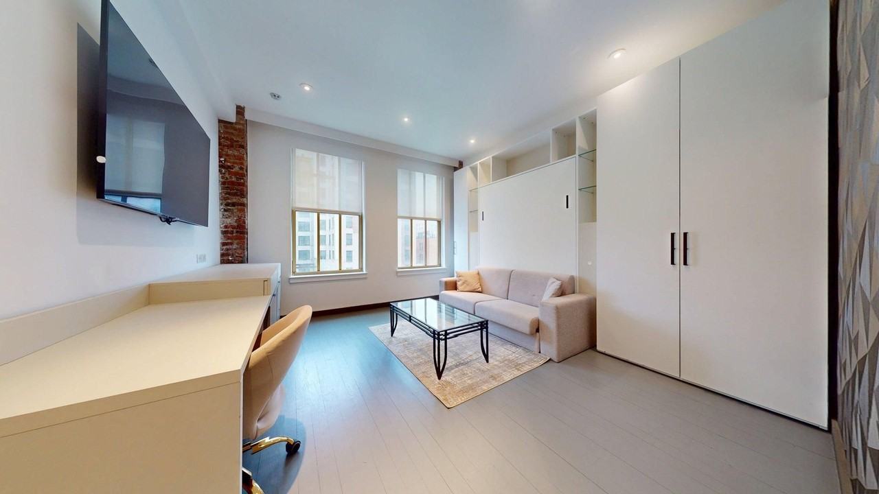 810 Broad Apartments - Photo 5 of 6