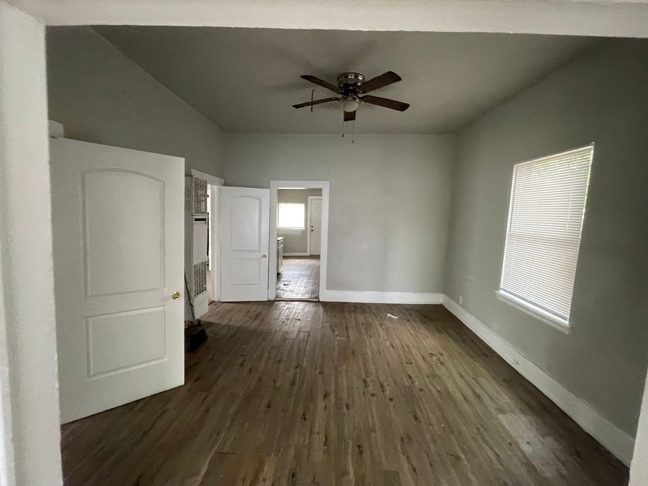 856 Mulberry St - Photo 4 of 4