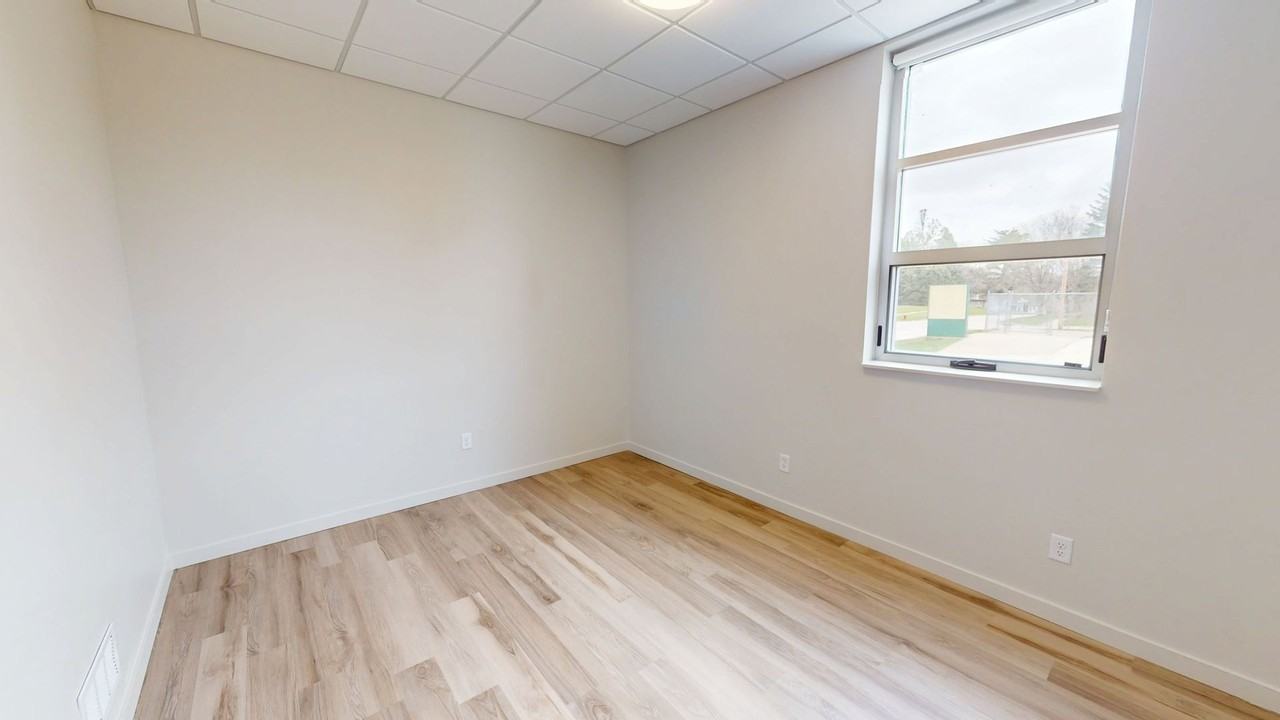 630 6th Street - Photo 4 of 6