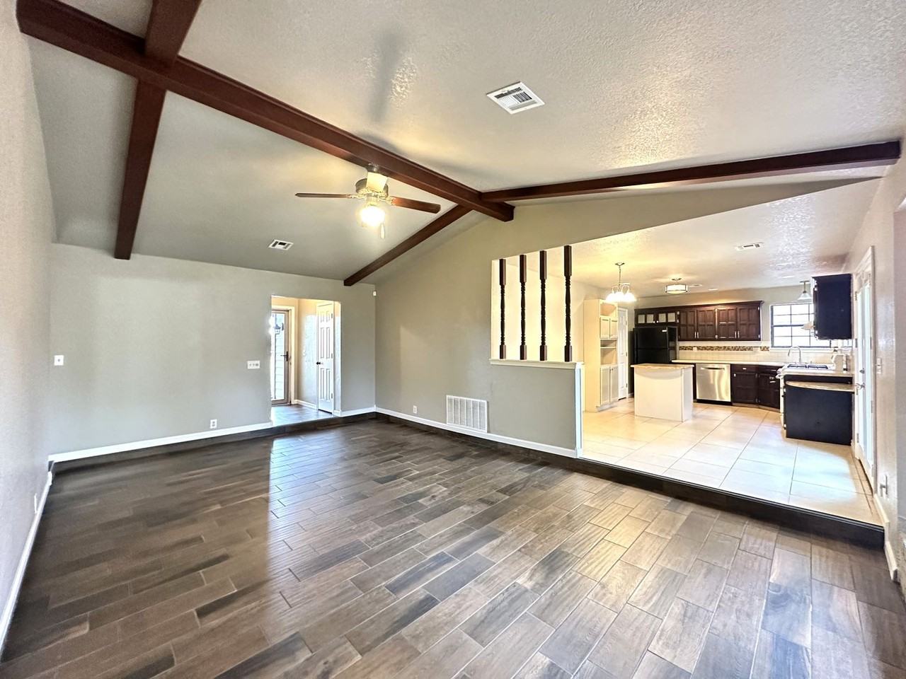 1324 W Inglewood St - Photo 2 of 15