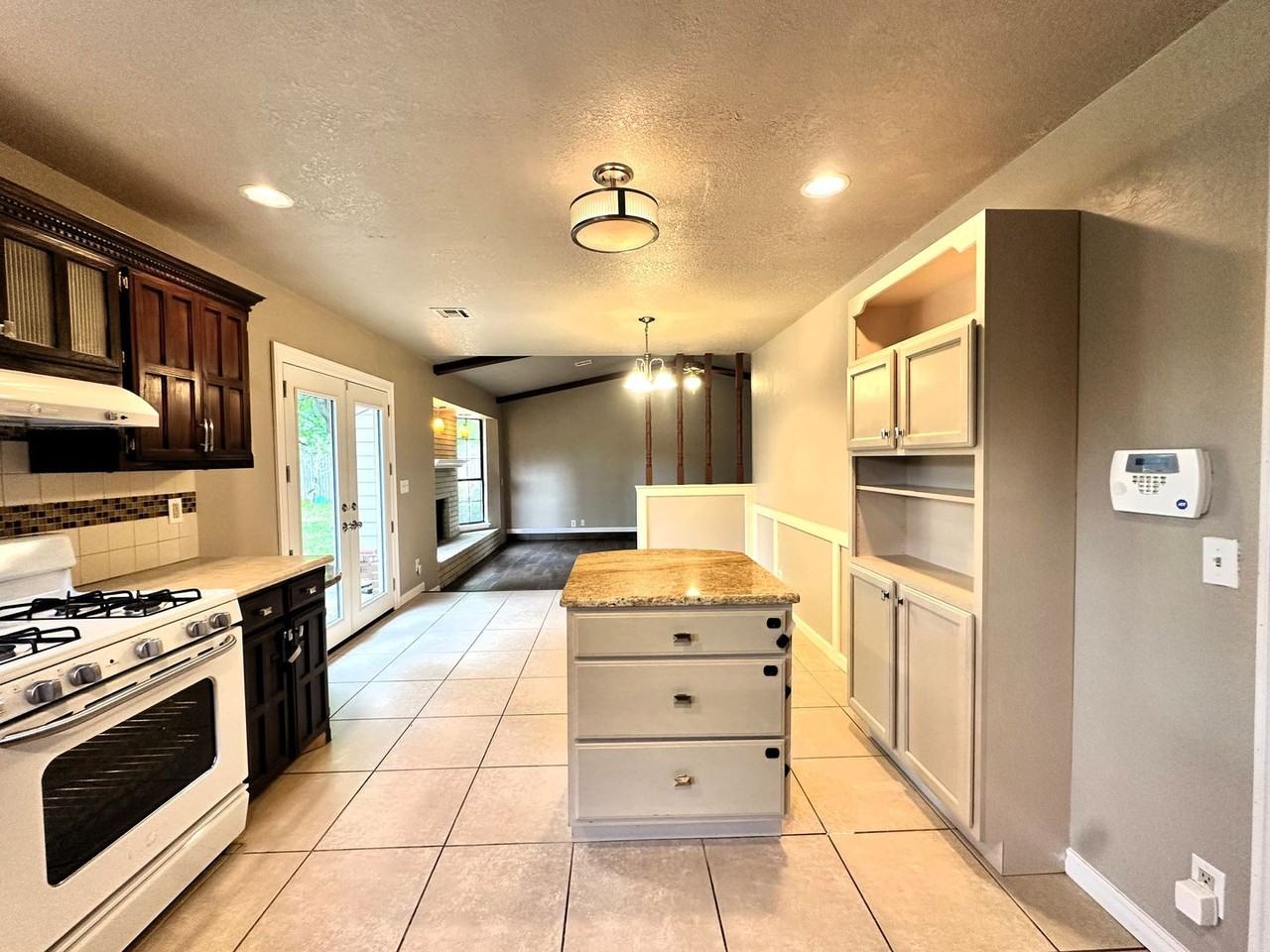 1324 W Inglewood St - Photo 6 of 15