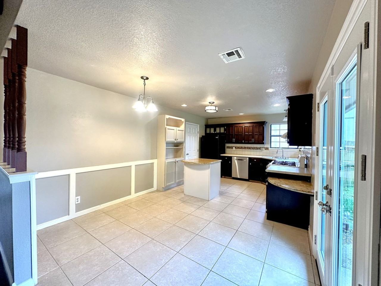 1324 W Inglewood St - Photo 7 of 15