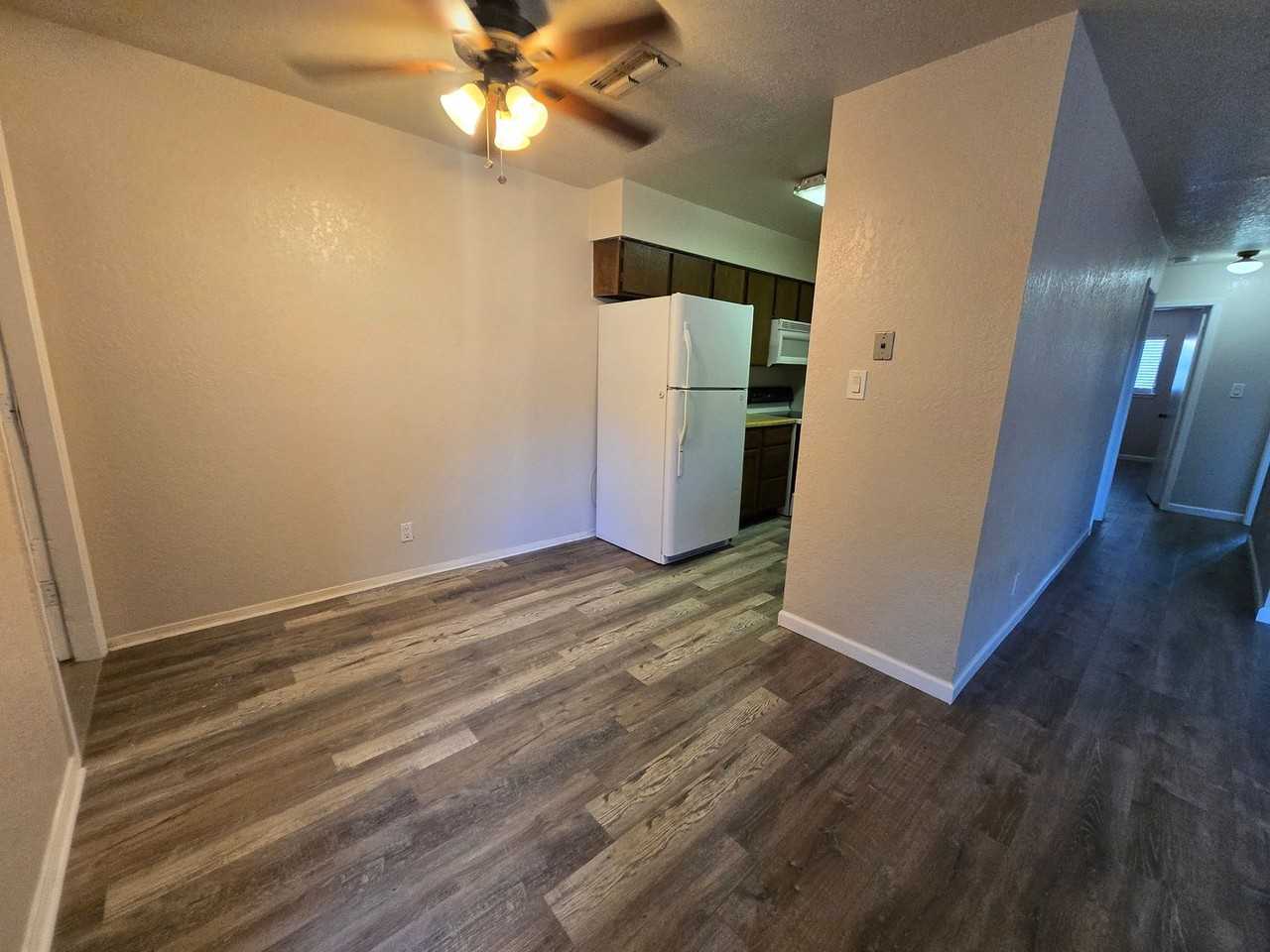 24 Bent Tree Rd Apt A - Photo 4 of 16