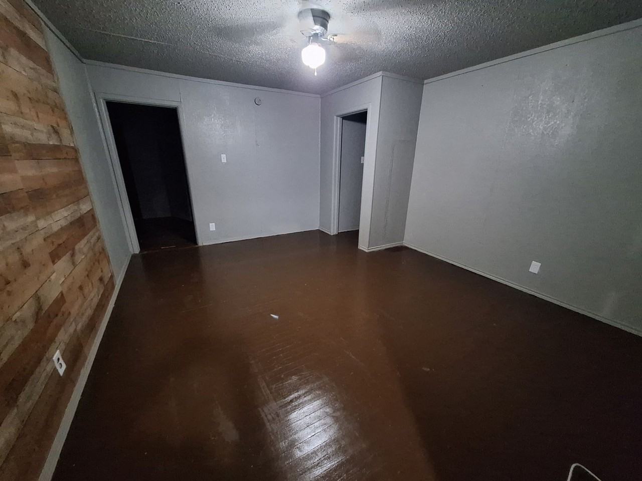 725 Shelton St - Photo 2 of 16