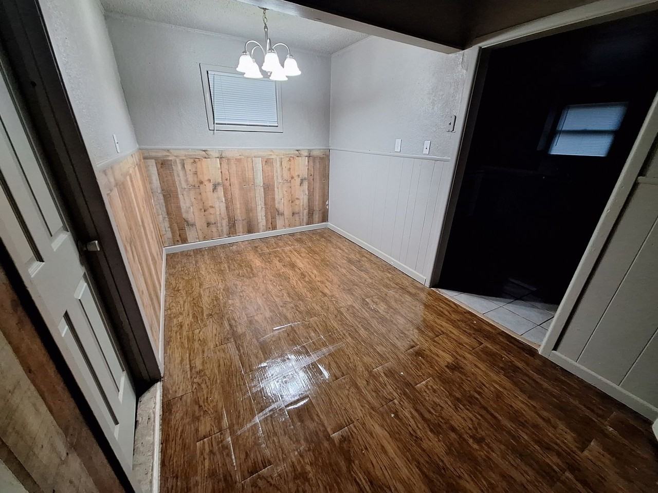 725 Shelton St - Photo 4 of 16