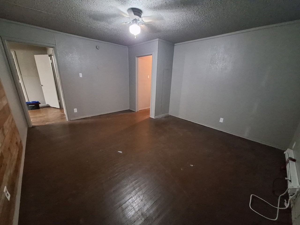 725 Shelton St - Photo 7 of 16