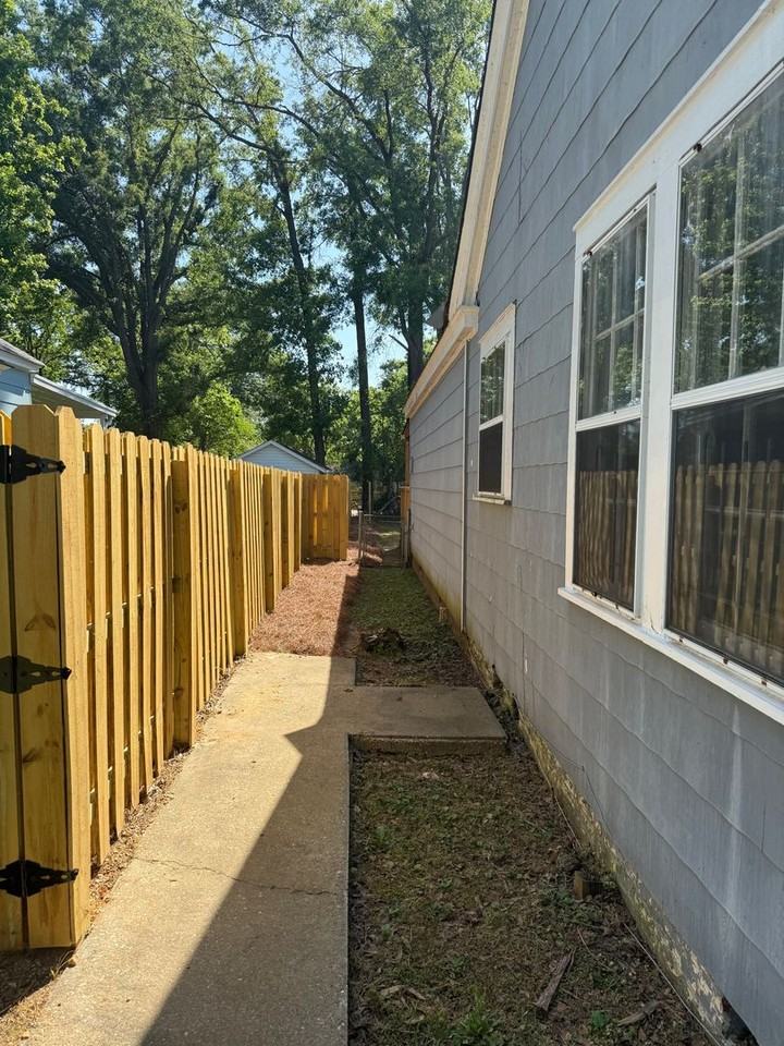 2631 Girard St - Photo 4 of 20