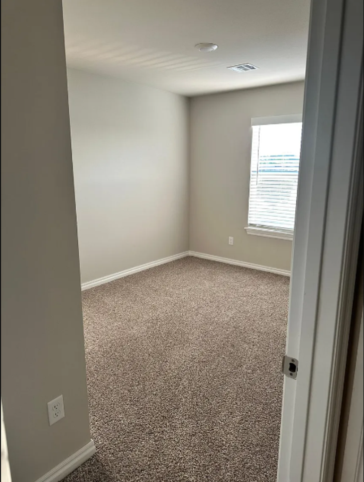 3117 Stonewall Dr - Photo 7 of 13