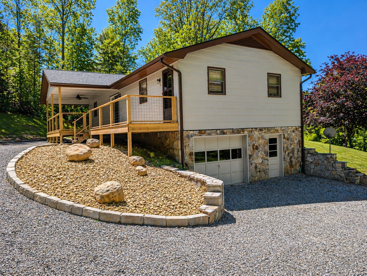 4556 Us 221 N - Photo 2 of 20