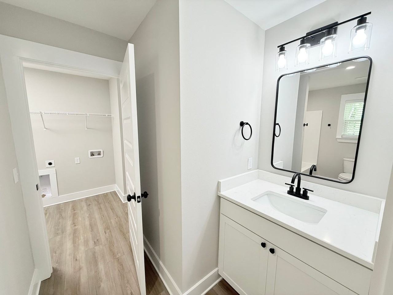 478 Ronda St - Photo 7 of 15