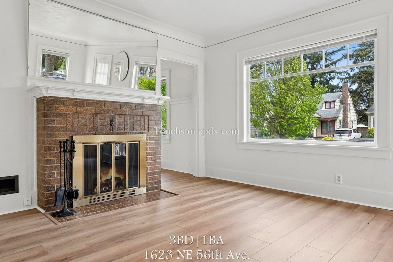 1623 Ne 56th Ave - Photo 5 of 44