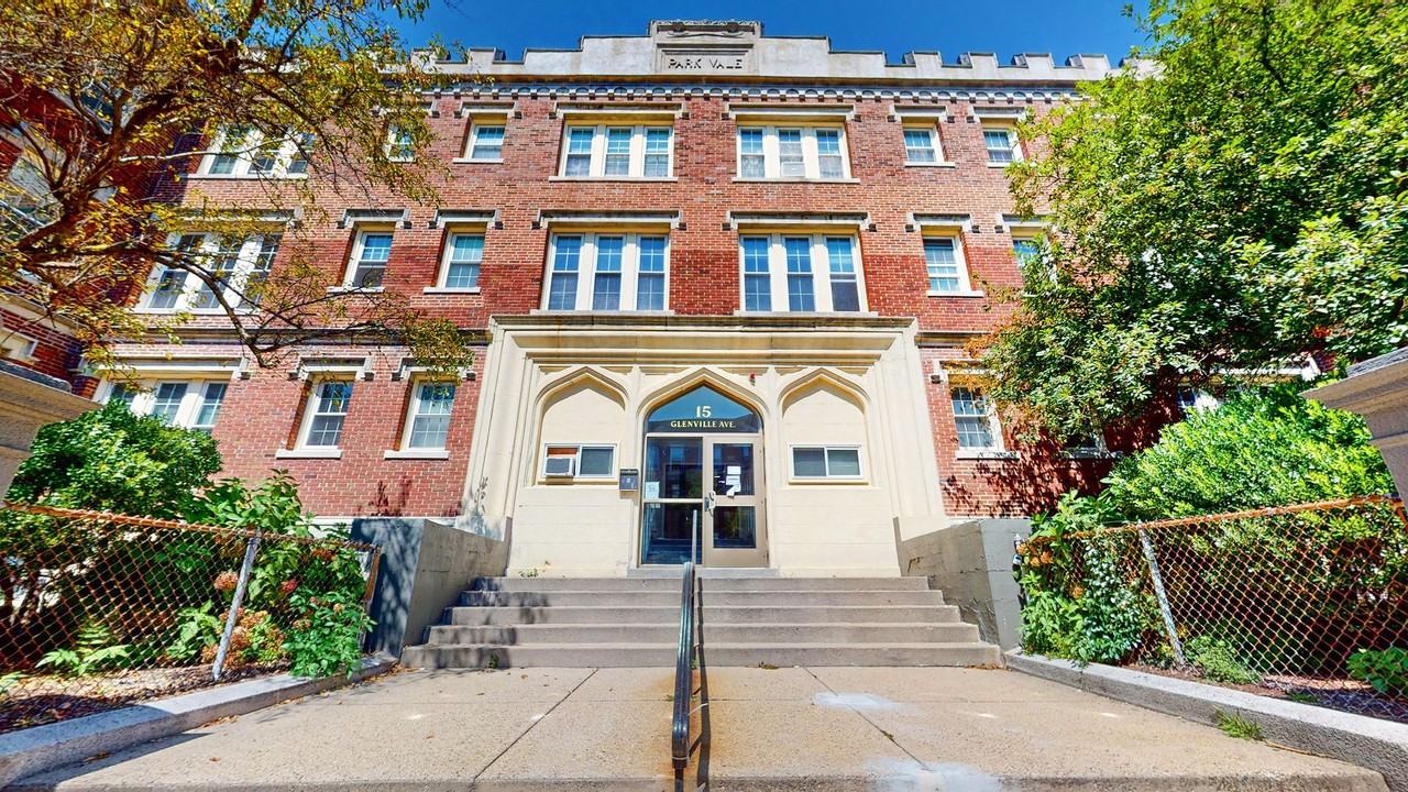 23 Glenville Ave - Photo 7 of 12