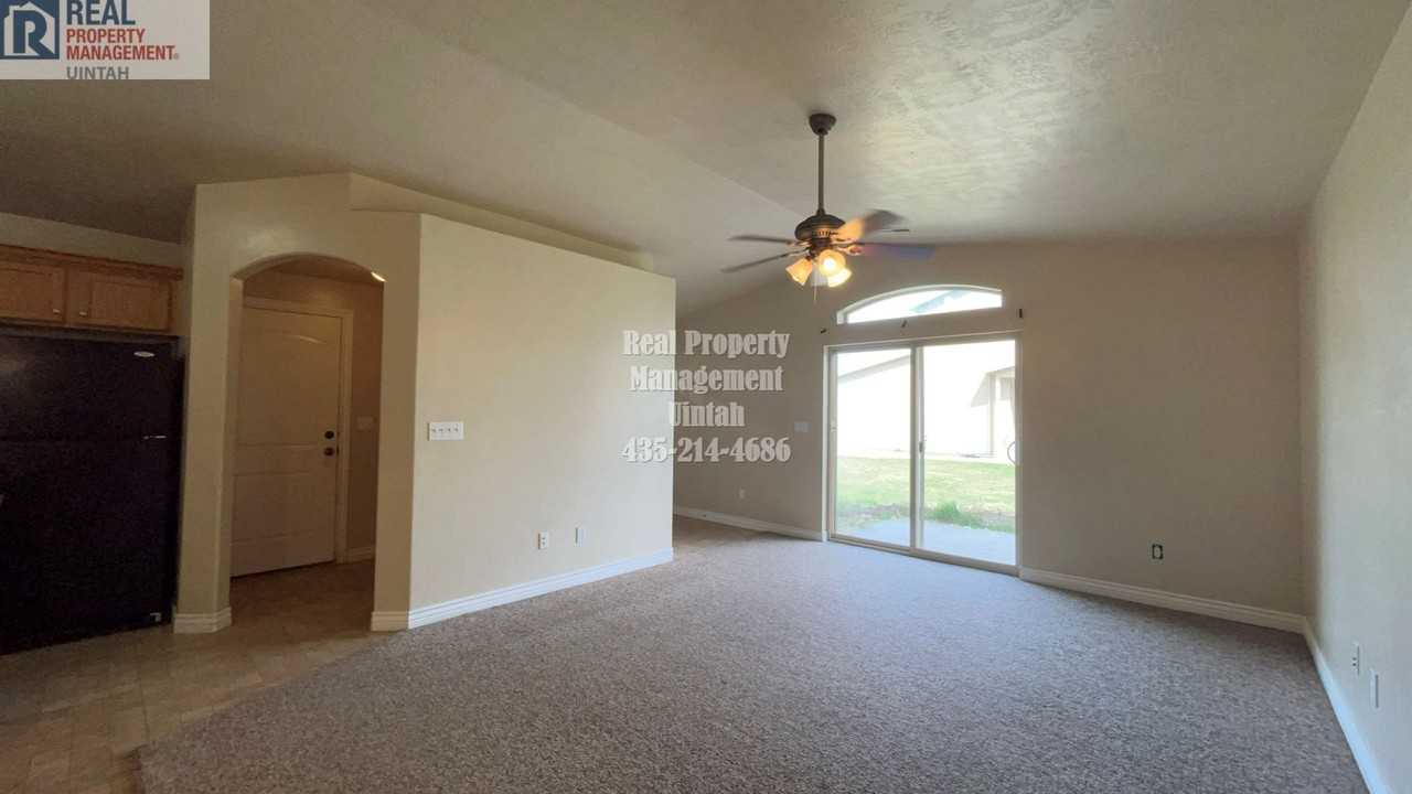 78 E 1150 S - Photo 5 of 21