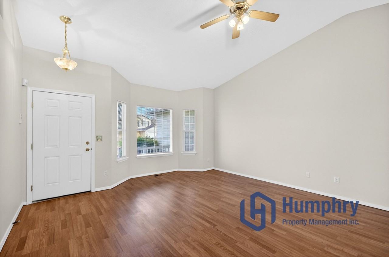 2424 S Bluegrass Dr - Photo 5 of 32