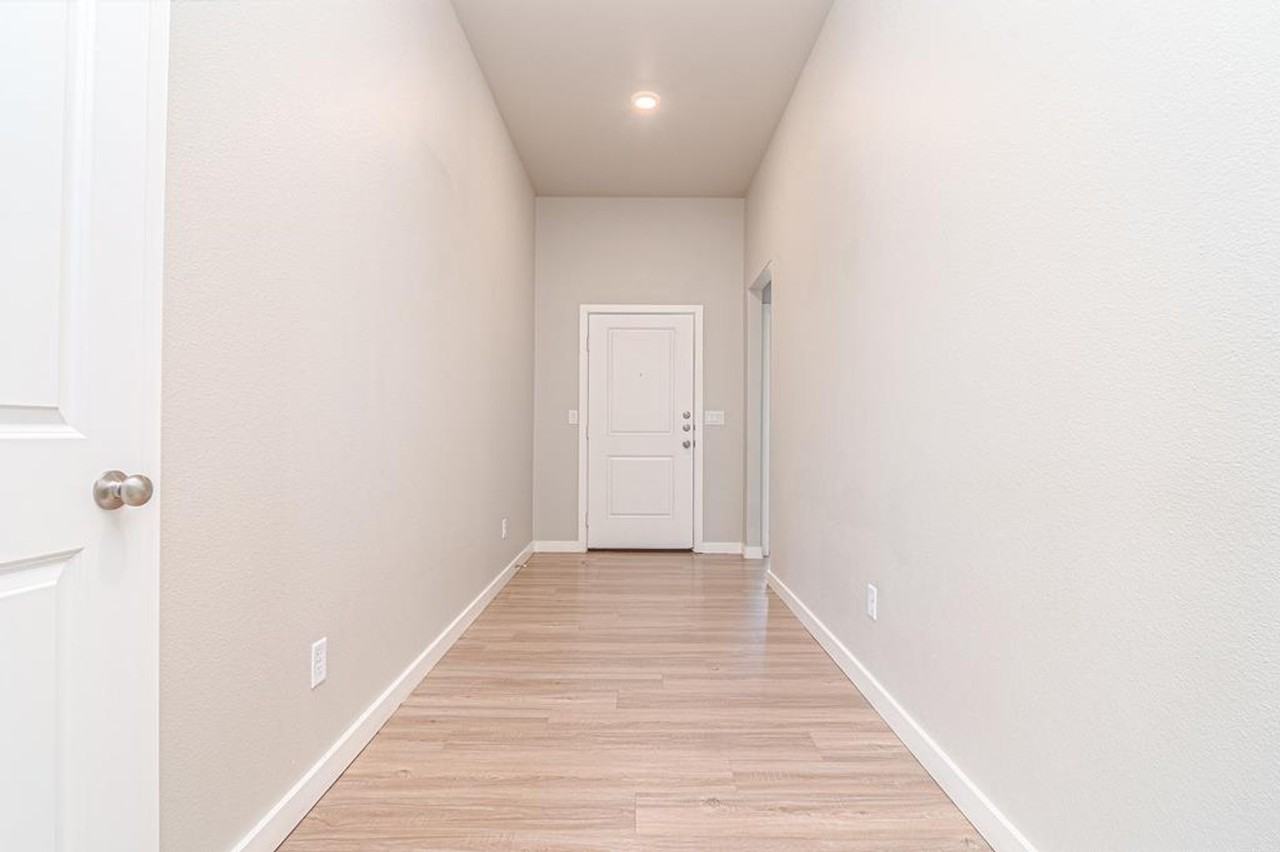 6735 Draw Ct - Photo 3 of 27