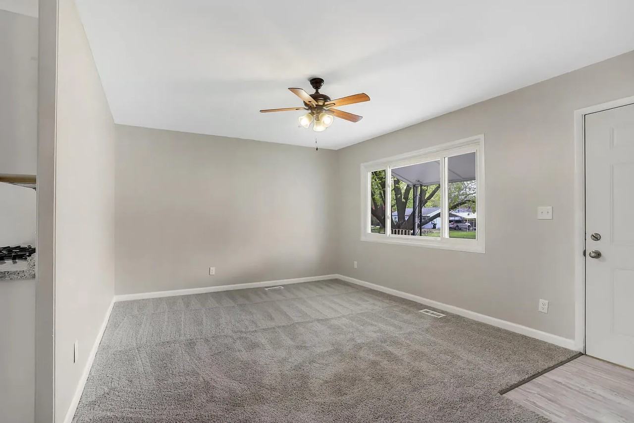 2 High St - Photo 3 of 7