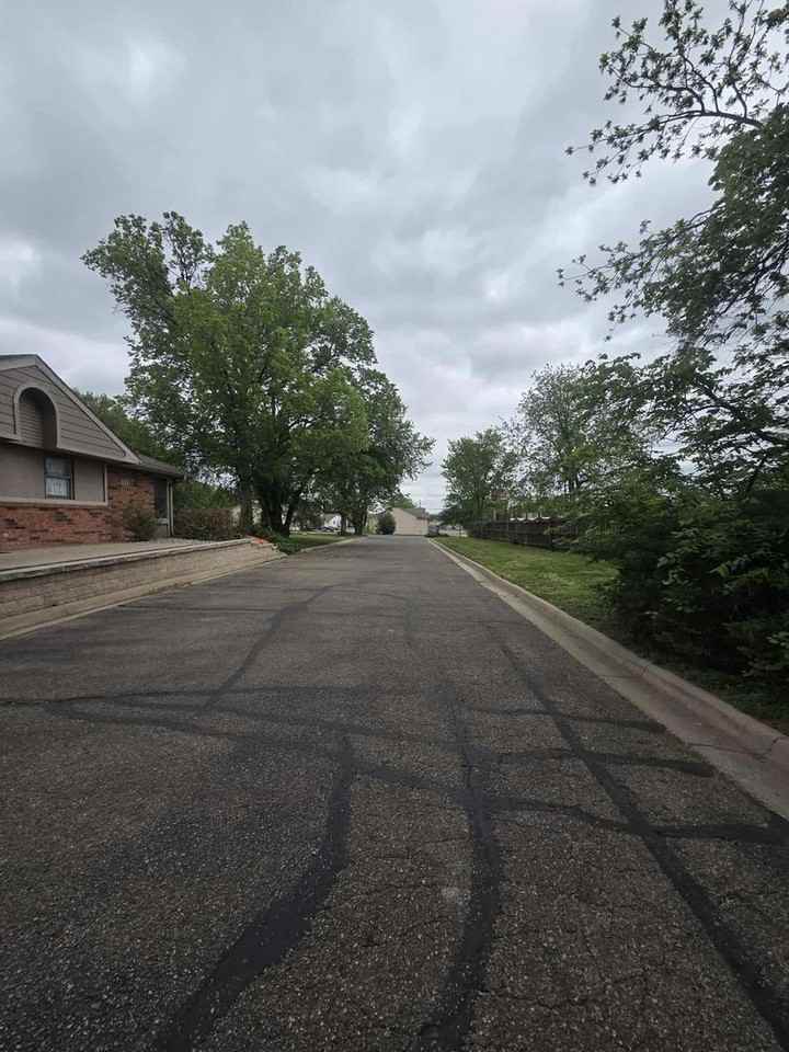 1109 Country Club Ln #3 - Photo 3 of 18