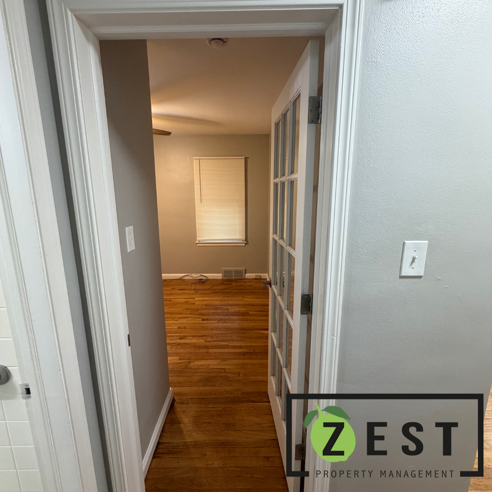 24601 Andover Dr - Photo 3 of 15