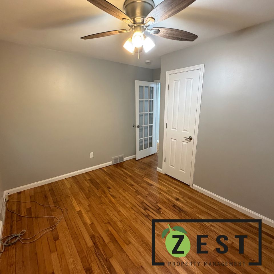 24601 Andover Dr - Photo 4 of 15