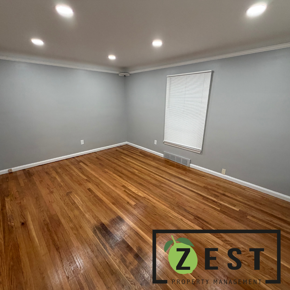 24601 Andover Dr - Photo 5 of 15