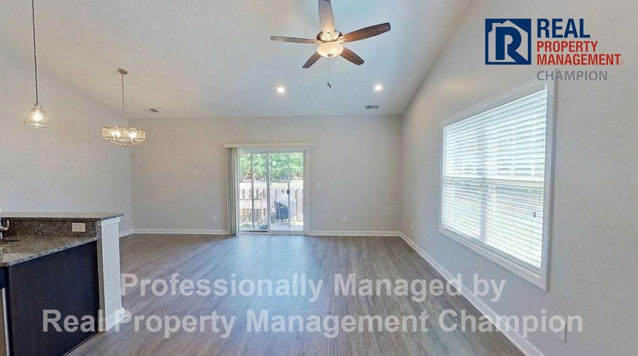 148 Lincoln Place Cir - Photo 4 of 22