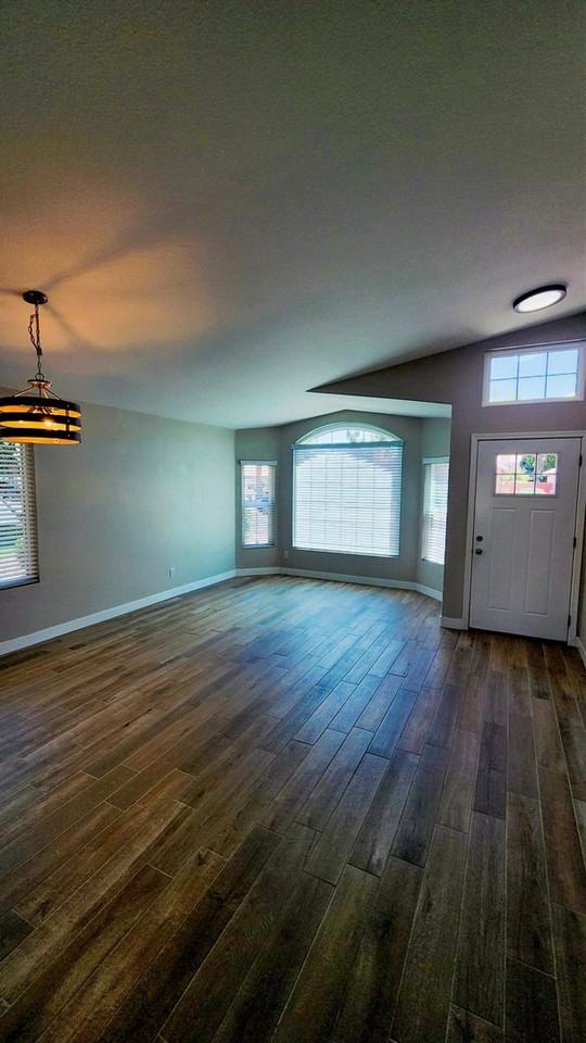 1382 E Butler Cir - Photo 6 of 23