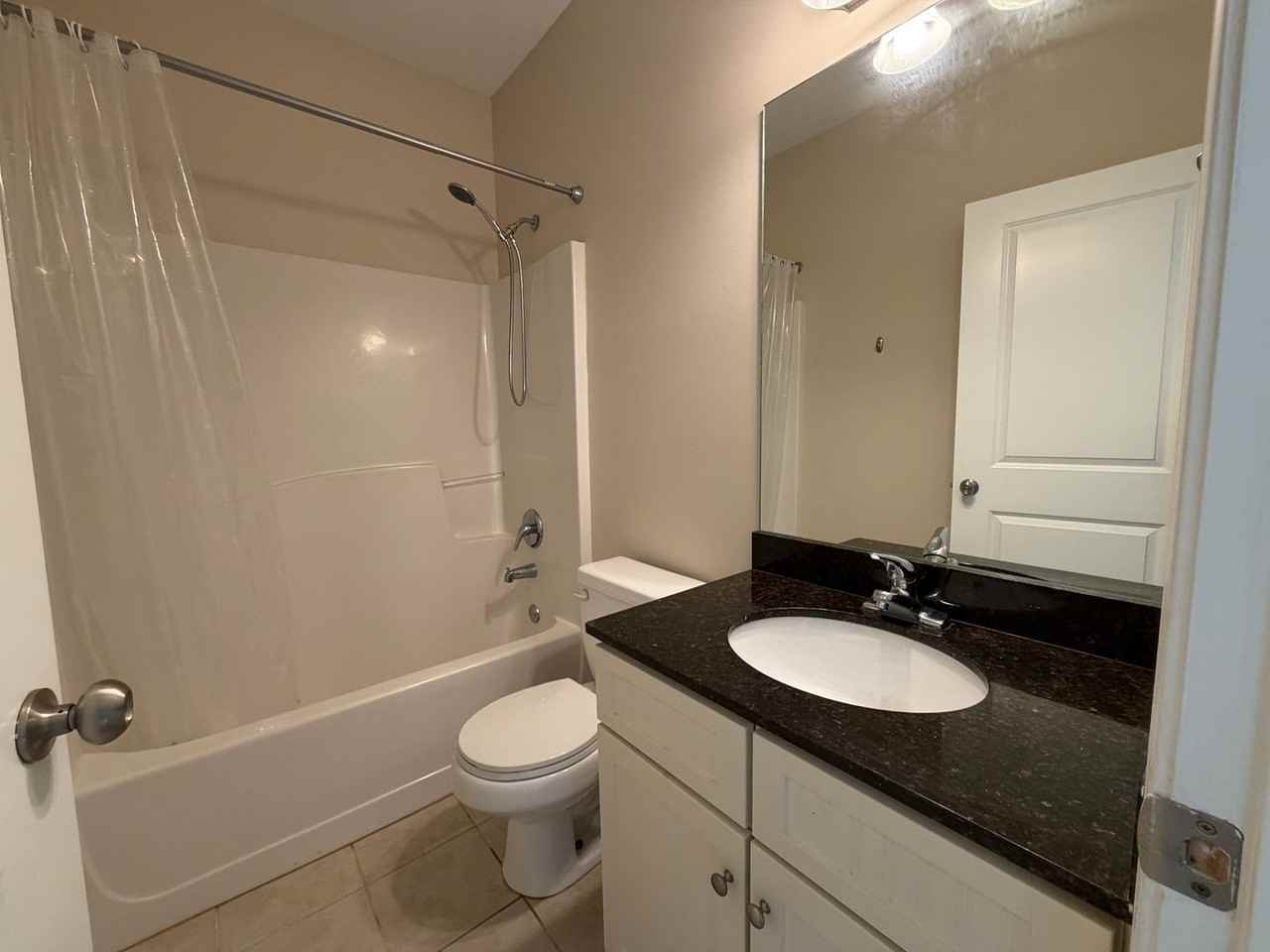 200 Rivergrove Pkwy - Photo 4 of 12