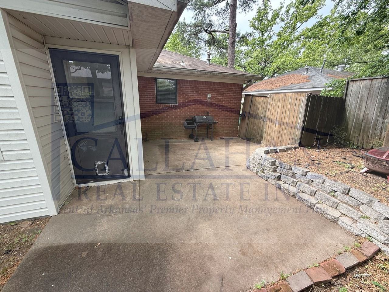 7420 Illinois St - Photo 2 of 17