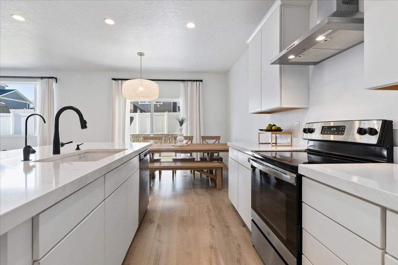 2869 S Drake Ave - Photo 2 of 50