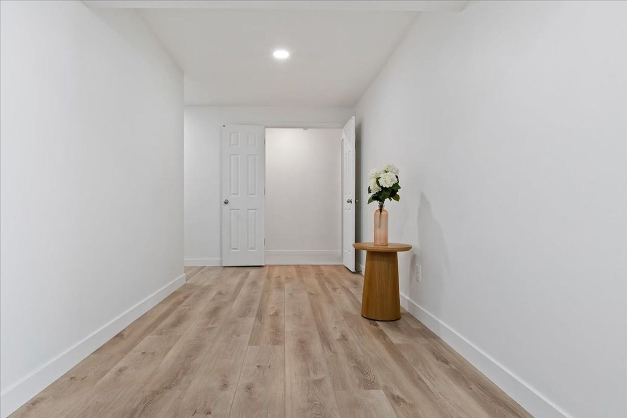 2869 S Drake Ave - Photo 3 of 50