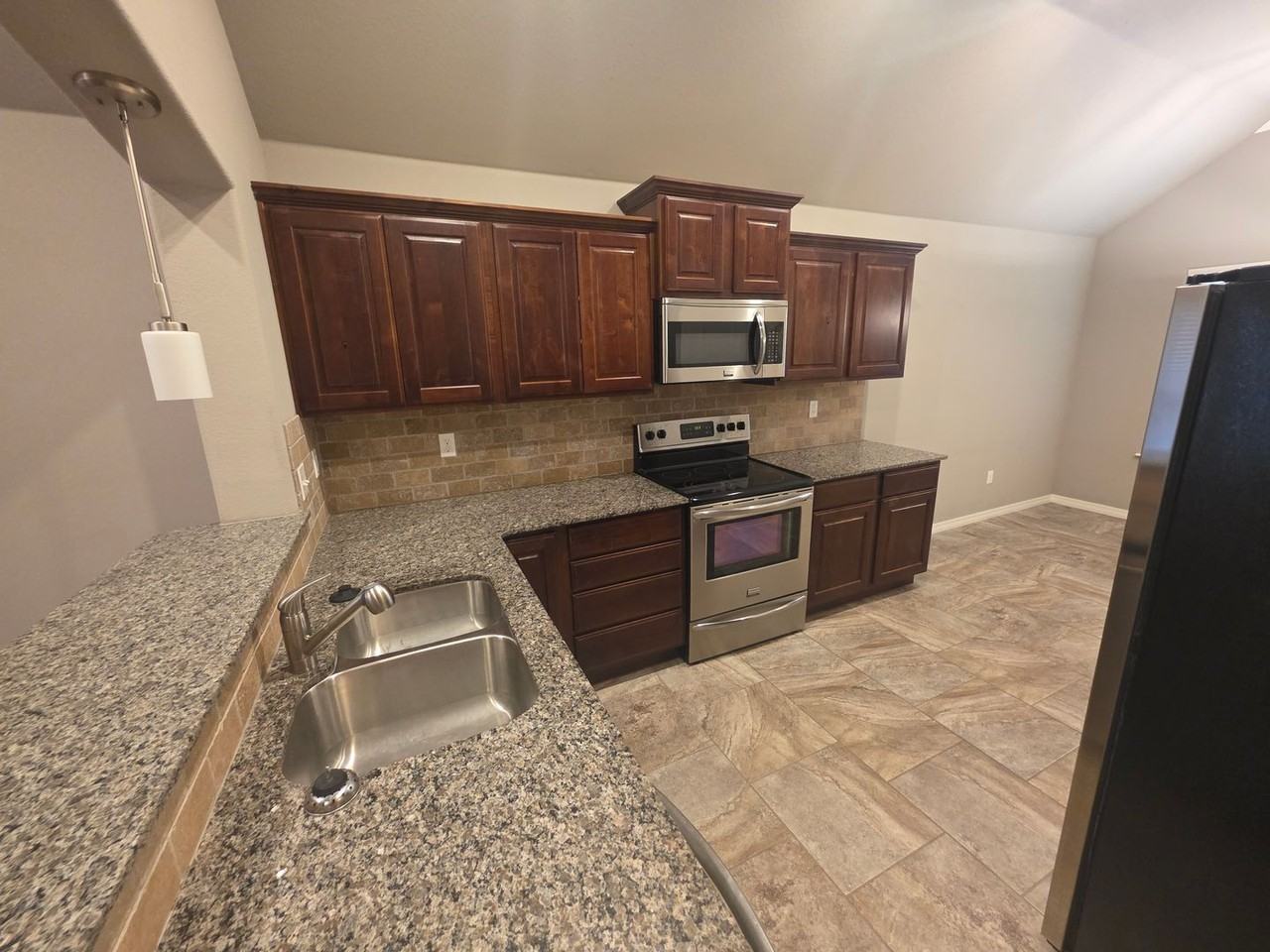 3527 W Weir Rd - Photo 5 of 17