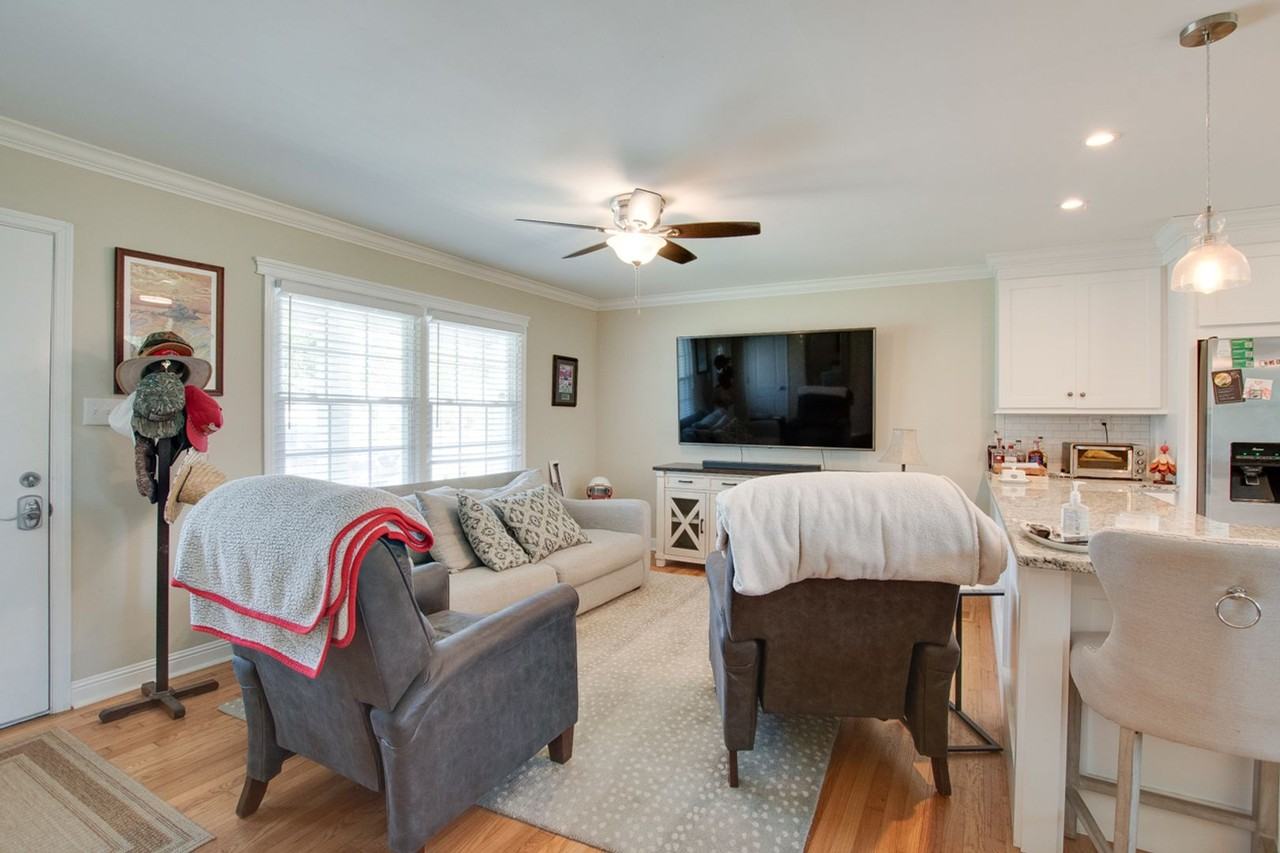 215 Drake Ave Sw - Photo 5 of 20