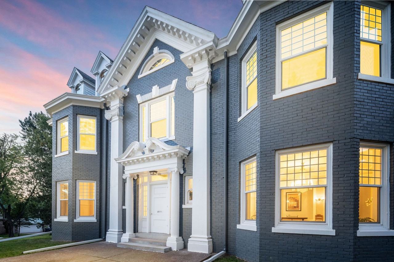 2307 E Superior St #1 - Photo 3 of 29