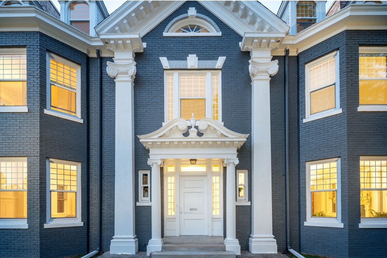 2307 E Superior St #1 - Photo 4 of 29