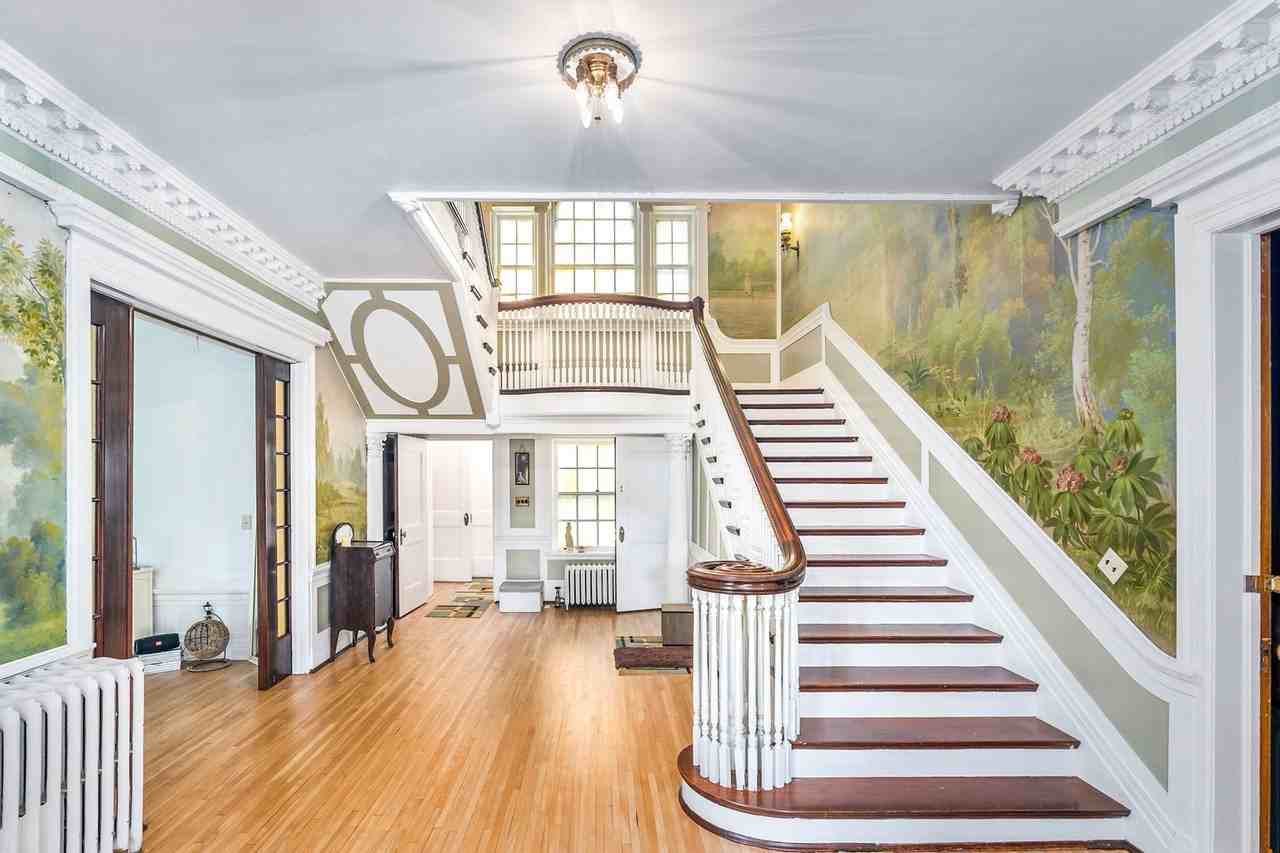 2307 E Superior St #1 - Photo 5 of 29