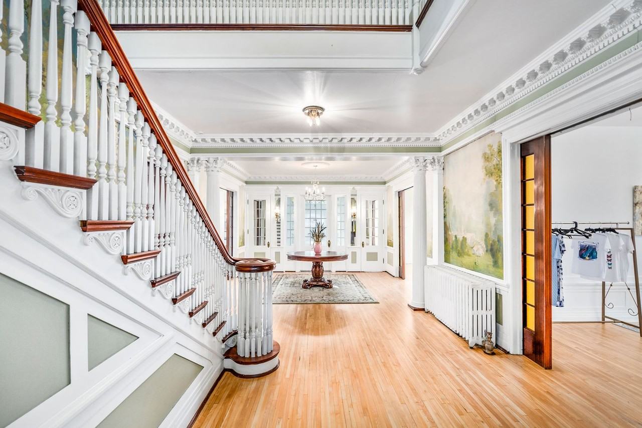 2307 E Superior St #1 - Photo 6 of 29