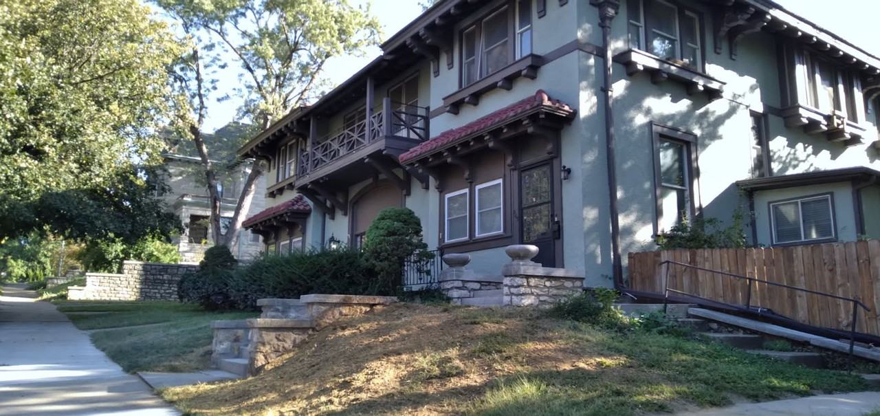 203 N Indiana Ave - Photo 3 of 3