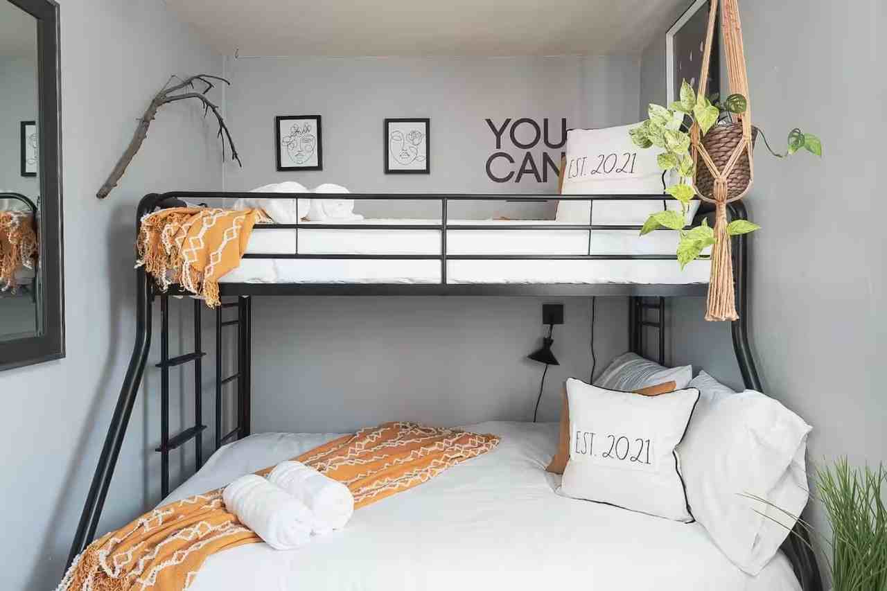 4029 Delta St - Photo 5 of 41