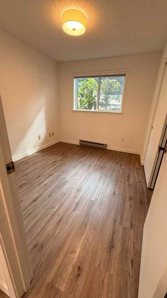 12904 126th Ct Ne #J103 - Photo 7 of 10