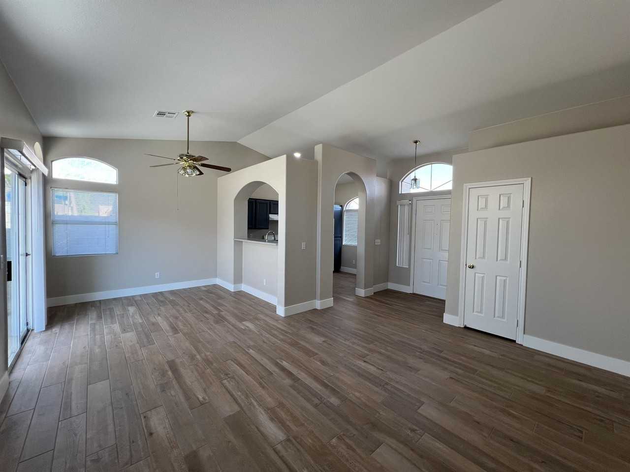 917 Ashford Way #1 - Photo 5 of 33