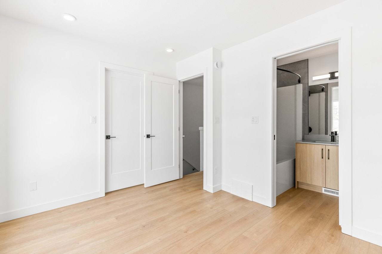 9813 153 St Nw Bsmt 4 - Photo 6 of 18