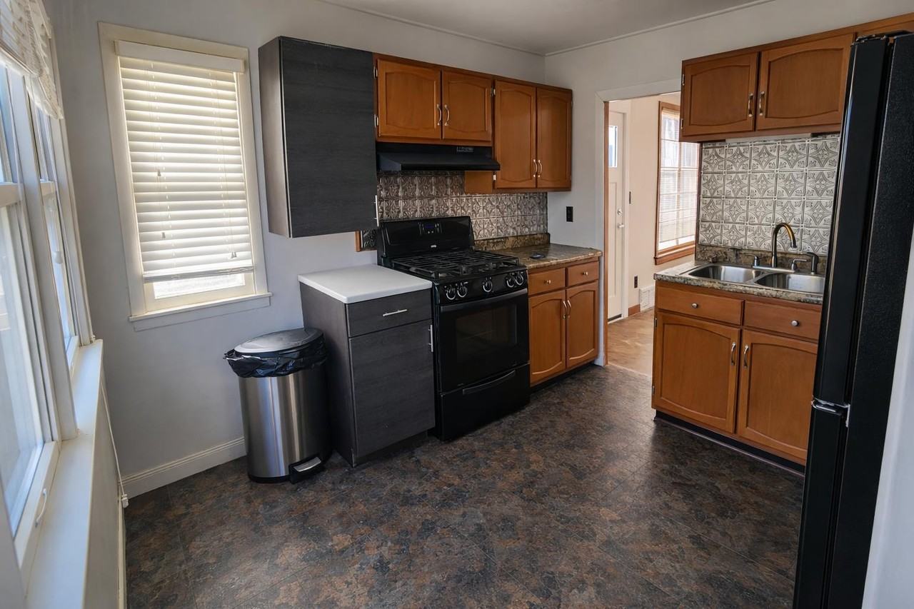 117 3rd Ave - Photo 6 of 20