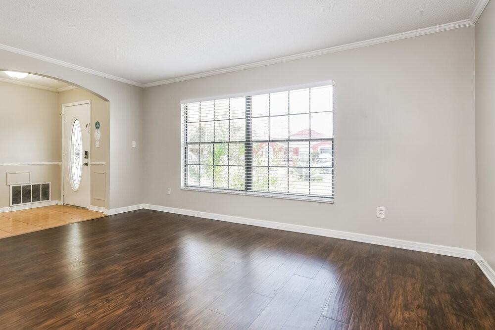 2629 Saffron Dr - Photo 3 of 16