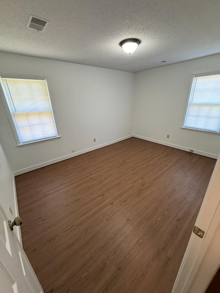 3991 Parris Bridge Rd - Photo 2 of 16