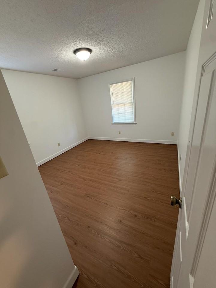 3991 Parris Bridge Rd - Photo 4 of 16