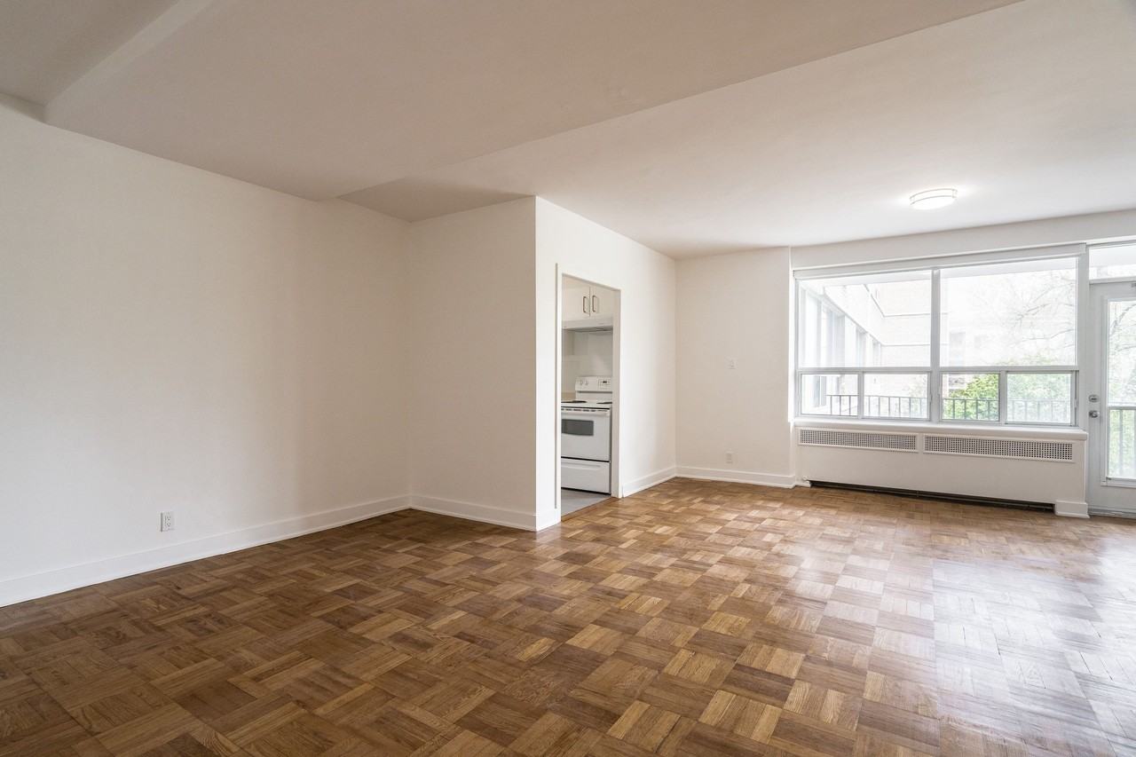 755 Avenue Road - Photo 5 of 19