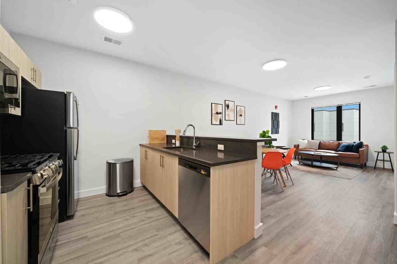 72 S Essex Ave, City of Orange, NJ 07050 - 403 #403 - Photo 2 of 19