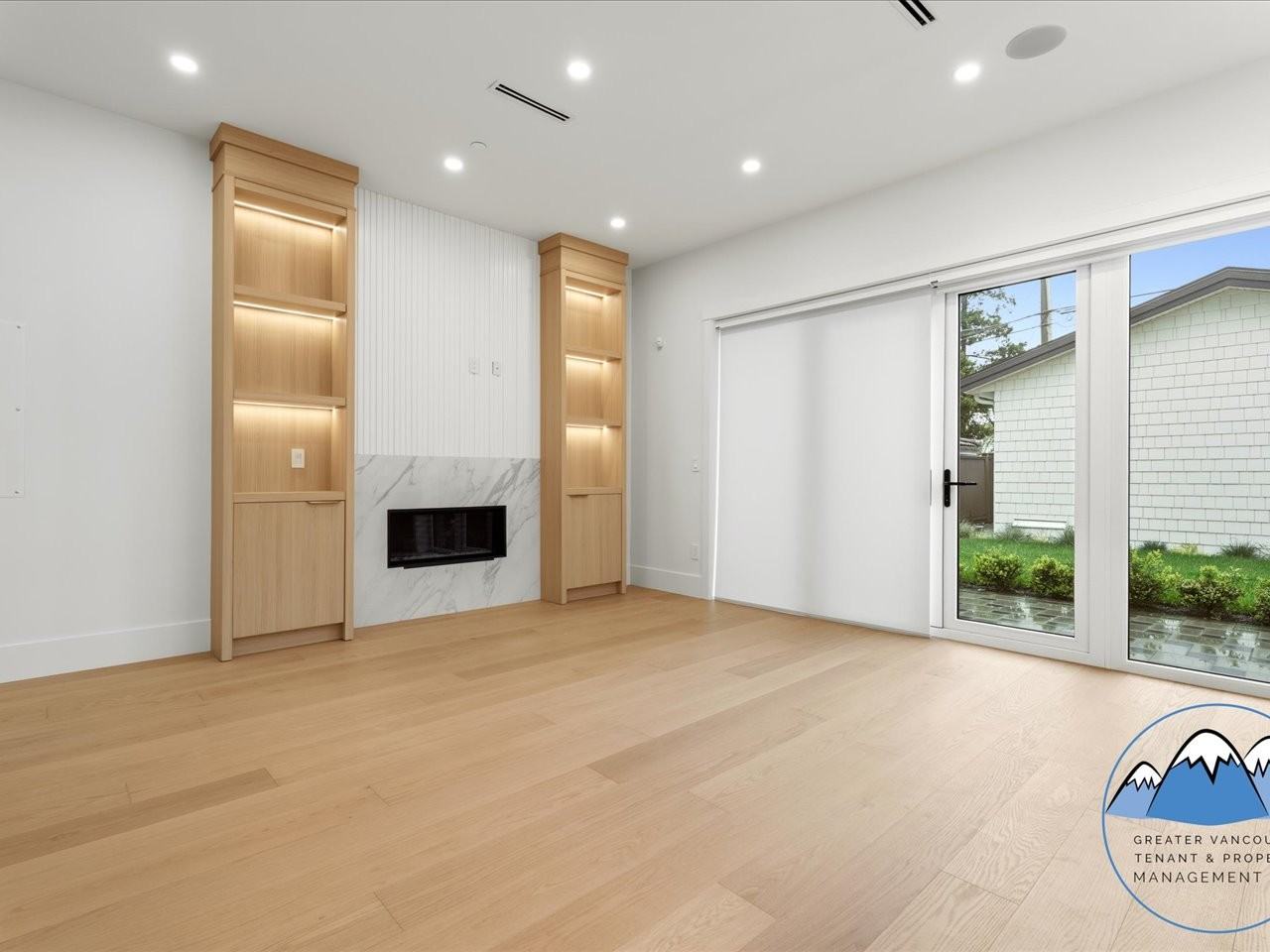 5883 Sophia Street 2 - Photo 4 of 29