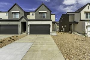 featured image of 1487 E 690 N #1